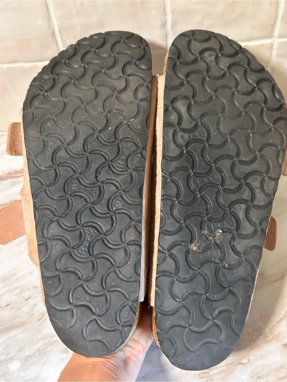 Birkenstock Arizona size 41- Pale Pink Suede